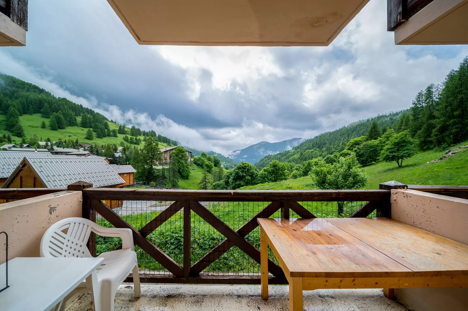 LE SCHUSS 5 N°28 - ST4C-Terrasbalkon