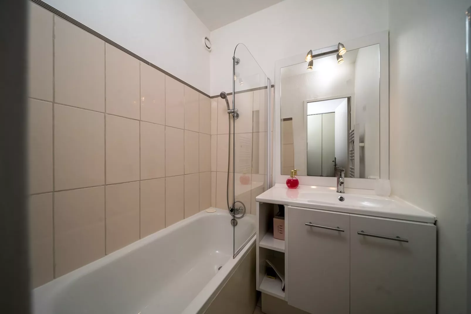 LES TERRASSES DE LA FOUX N°291 - ST4-Badkamer