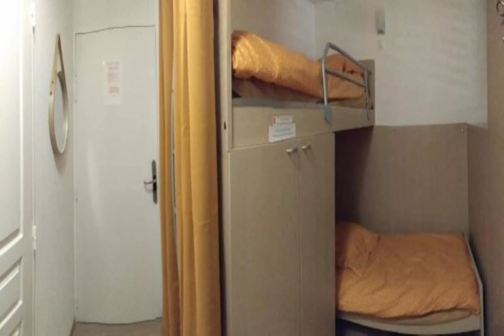 C. DU VERDON N°2301 - 2P6C-Slaapkamer