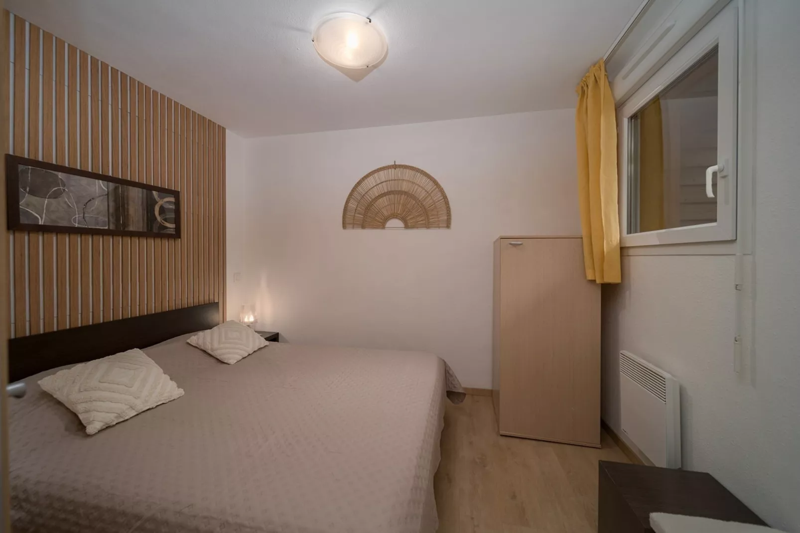 C. DU VERDON N°2301 - 2P6C-Slaapkamer