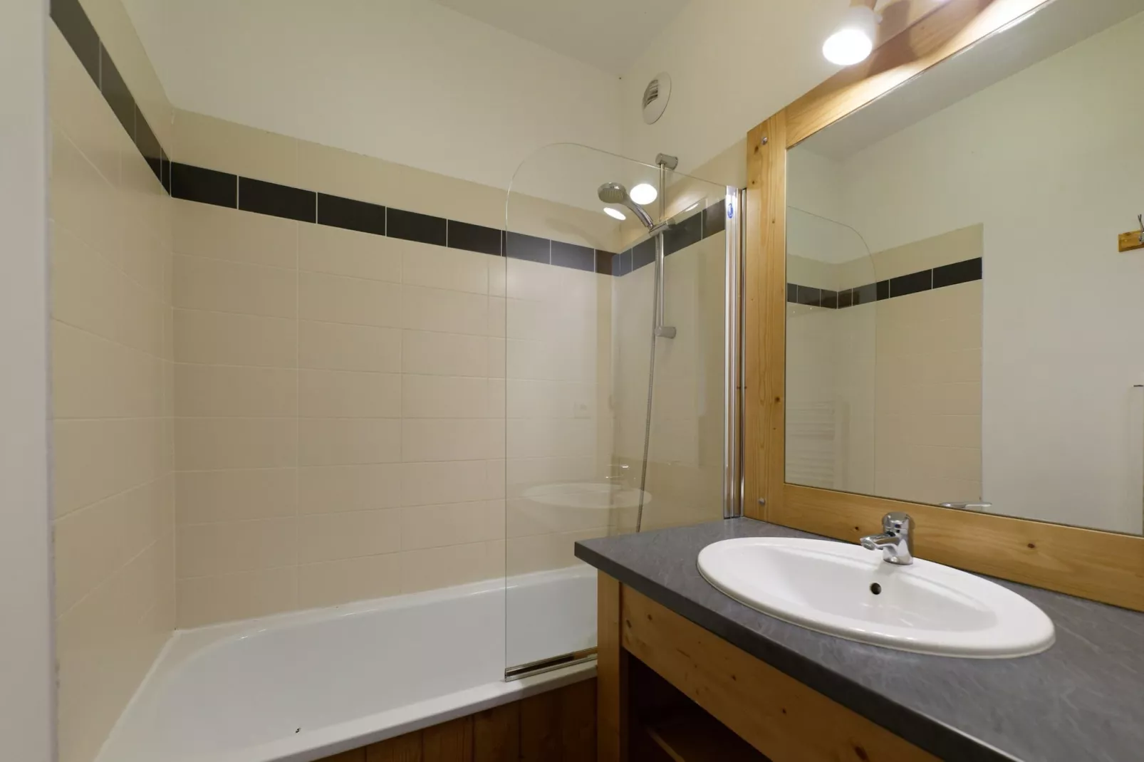T.Bergerie B N°406 - 2P6C-Badkamer