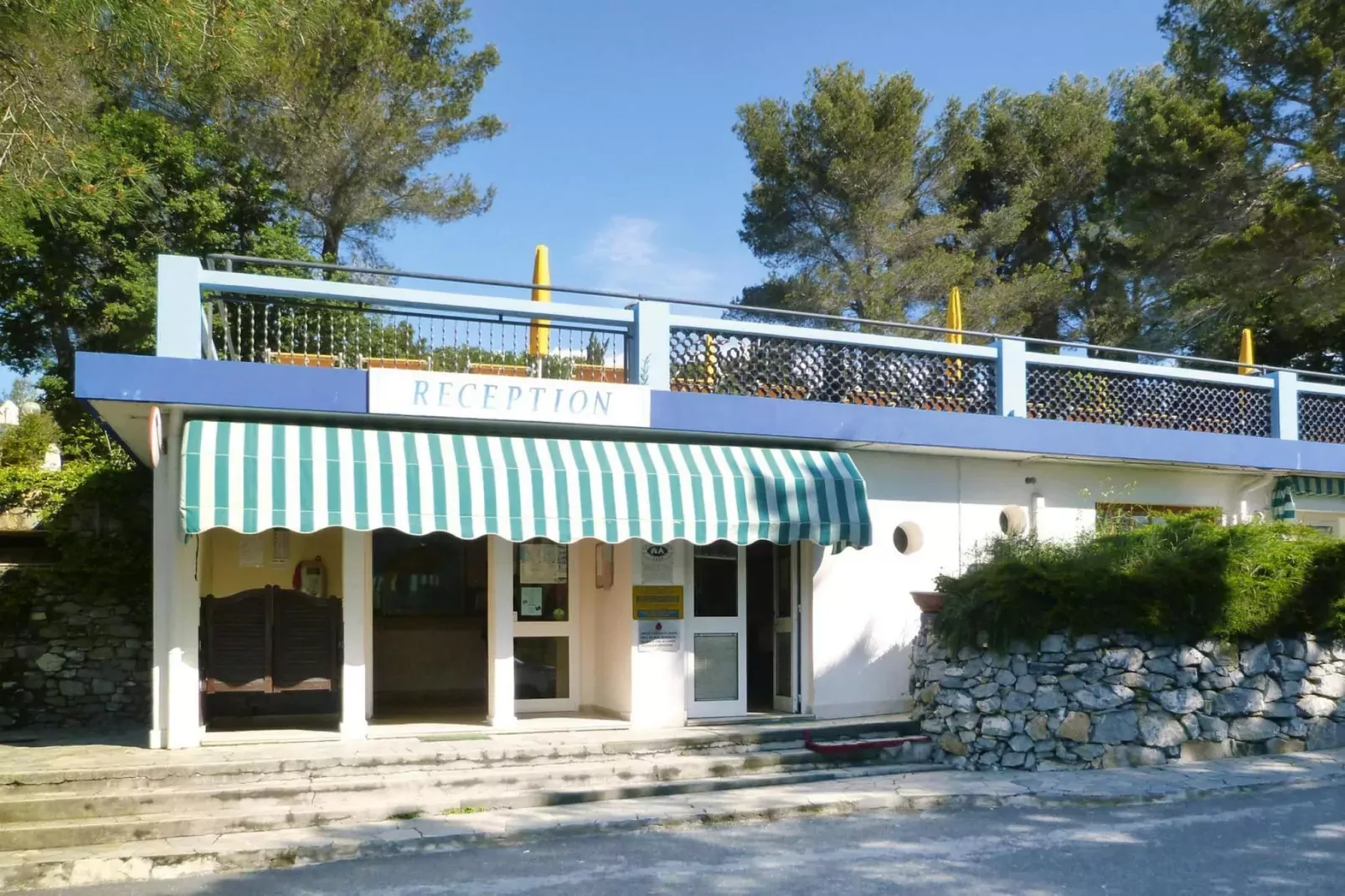 Ferienresort C'era Una Volta Villanova d'Albengo - Type MH C 5 Pax ca 34 qm-Buitenkant zomer