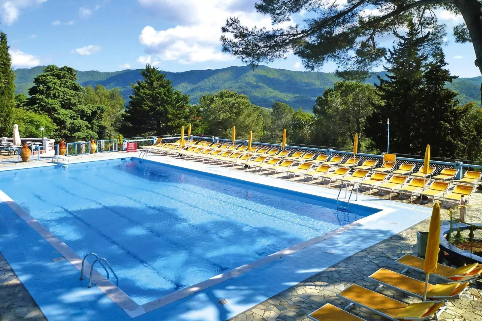 Ferienresort C'era Una Volta Villanova d'Albengo - Type MH C 5 Pax ca 34 qm-Zwembad