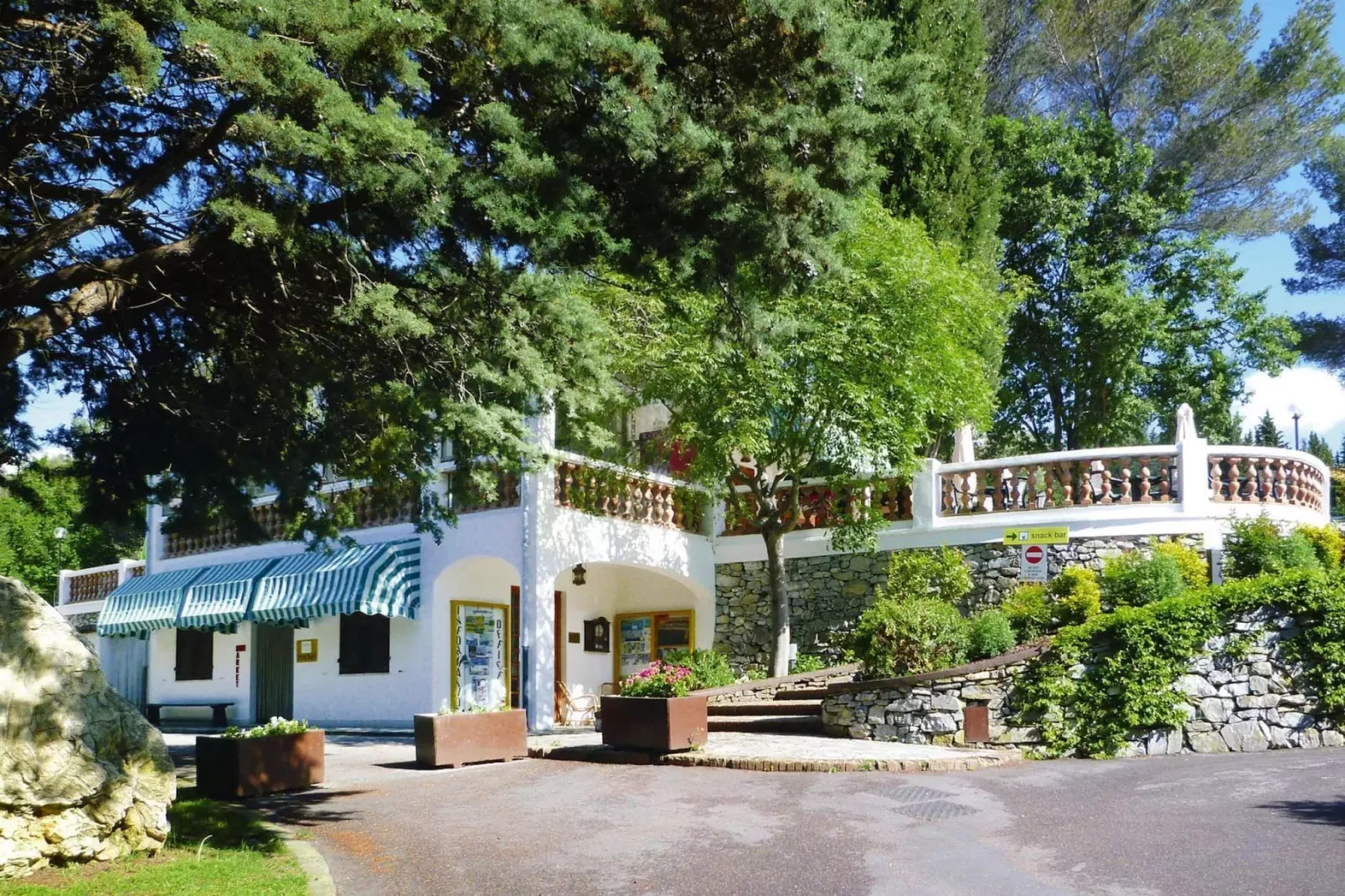 Ferienresort C'era Una Volta Villanova d'Albengo - Type MH C 5 Pax ca 34 qm-Buitenkant zomer
