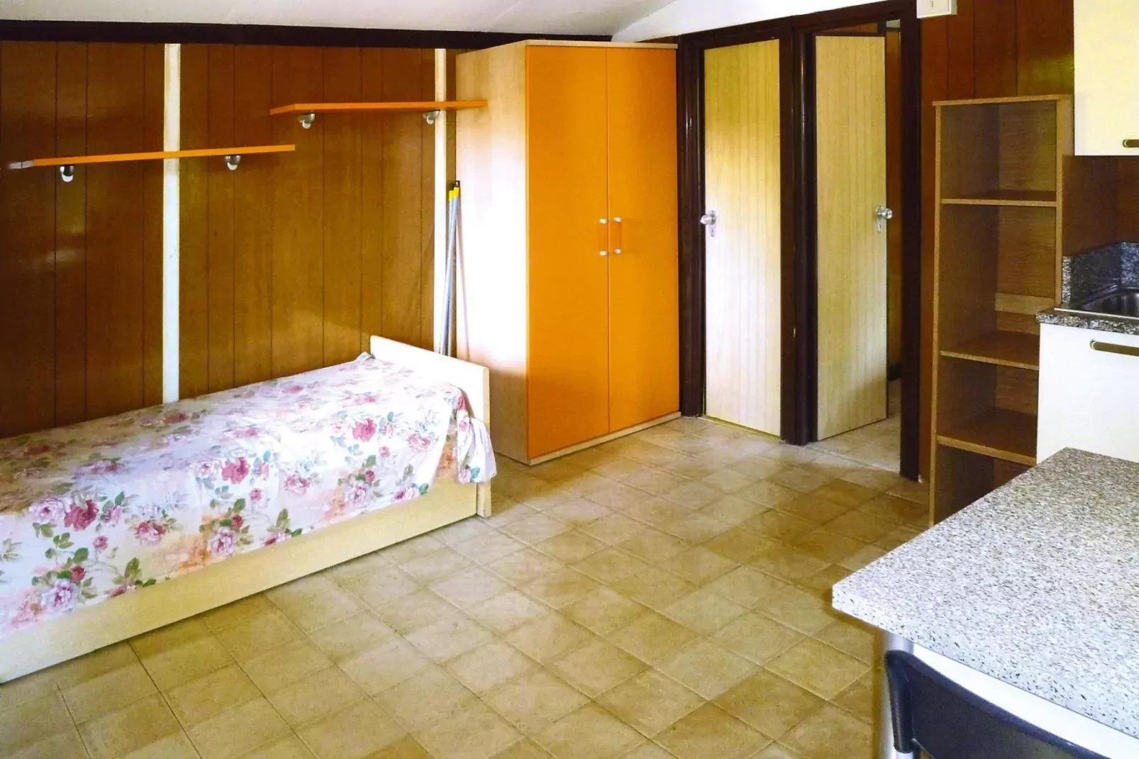 Ferienresort C'era Una Volta Villanova d'Albengo - Type MH C 5 Pax ca 34 qm-Slaapkamer