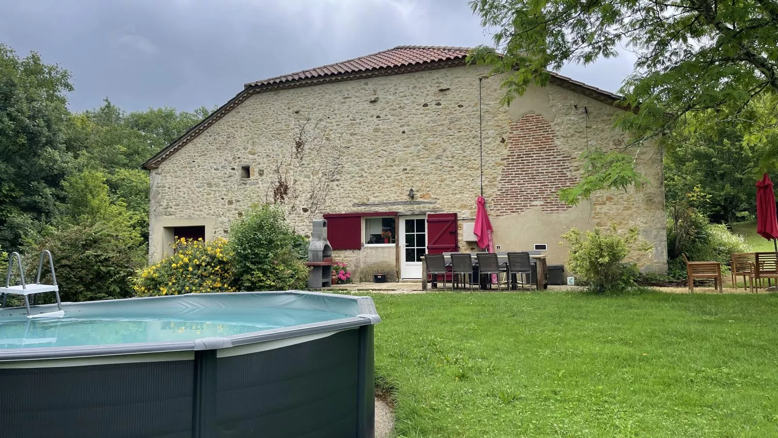 Domaine Saint Martin le Redon-Zwembad