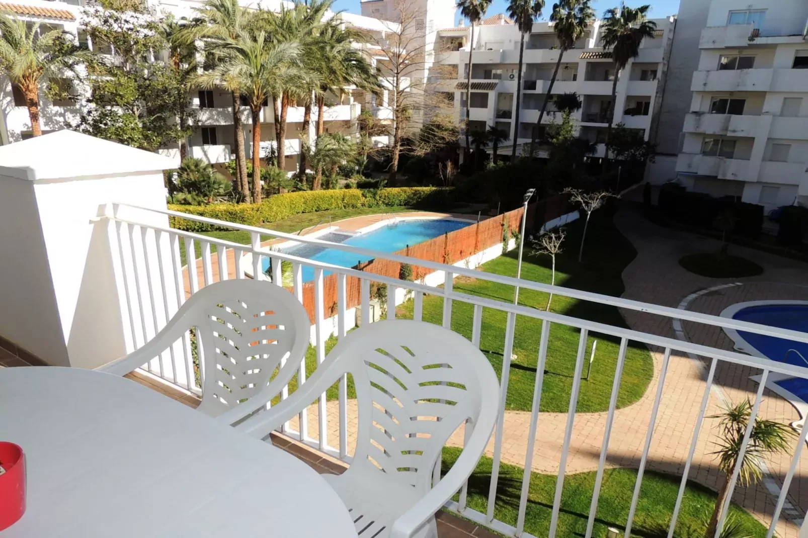 ROYAL MARINE 2 240 Roses-Terrasbalkon