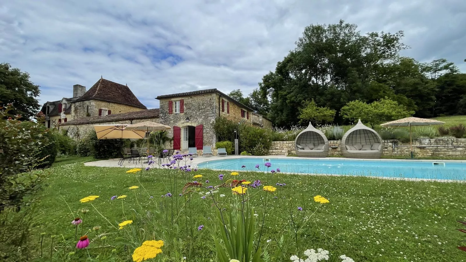 Domaine Saint Martin le Redon-Buitenkant zomer