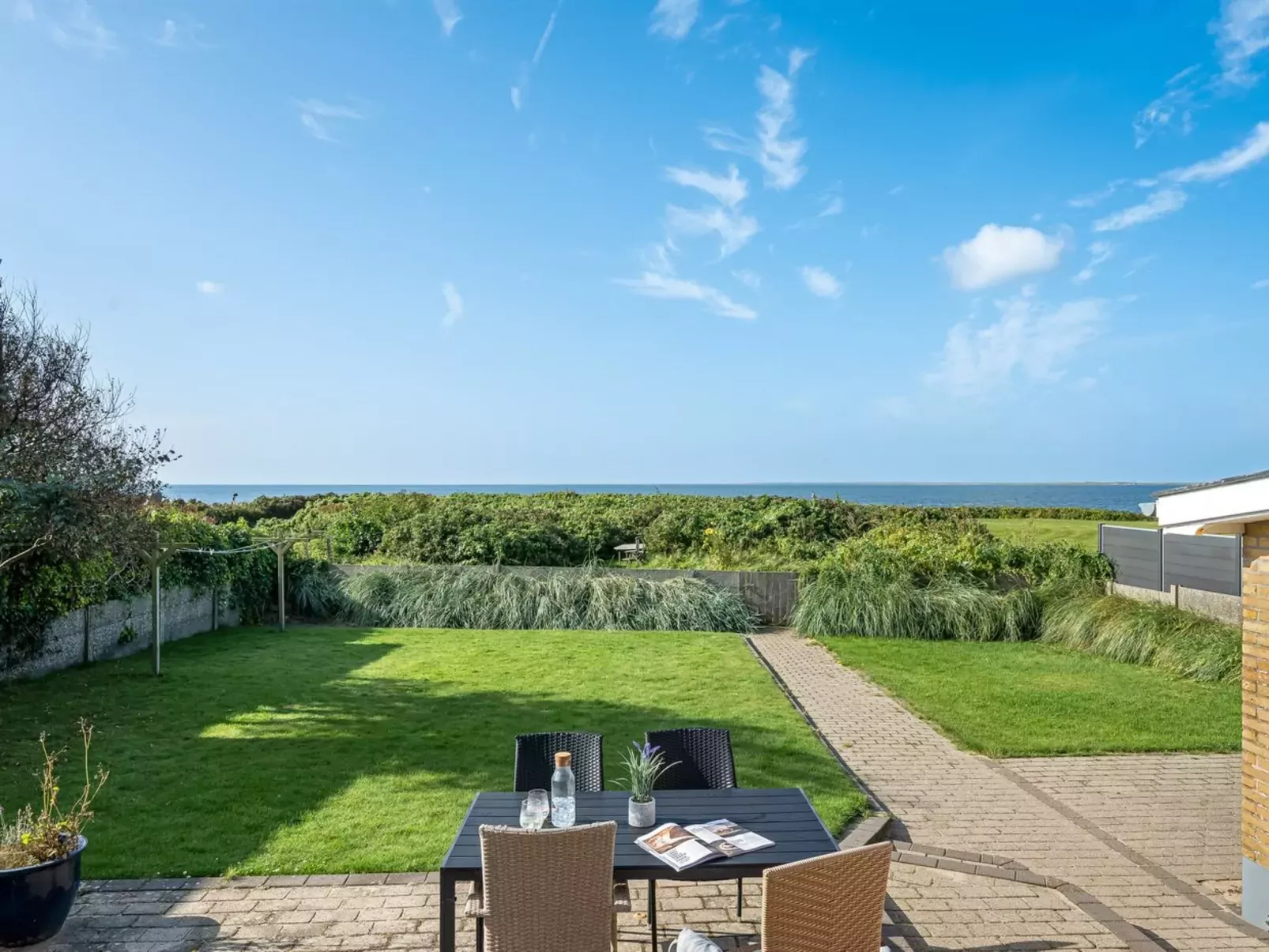 "Ulla" - 5km from the sea-Buiten