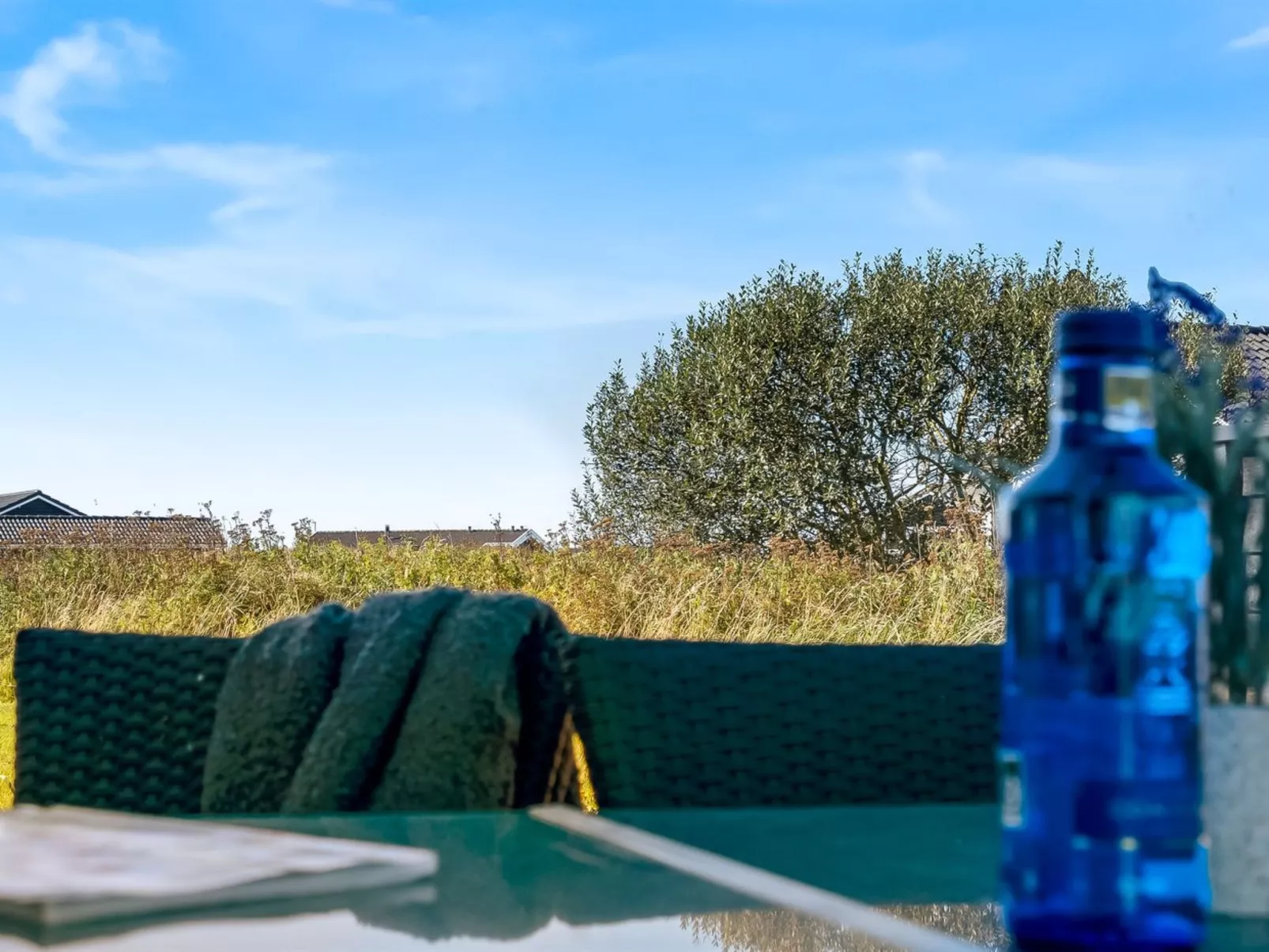 "Winona" - 600m from the sea-Binnen