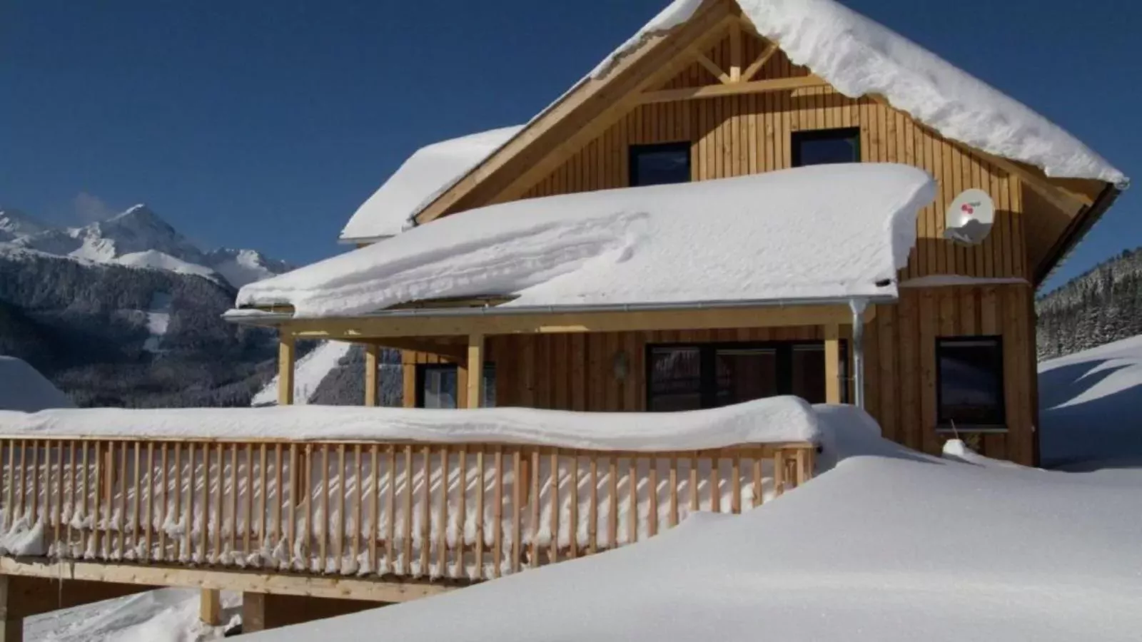 The Laerch-Exterieur winter