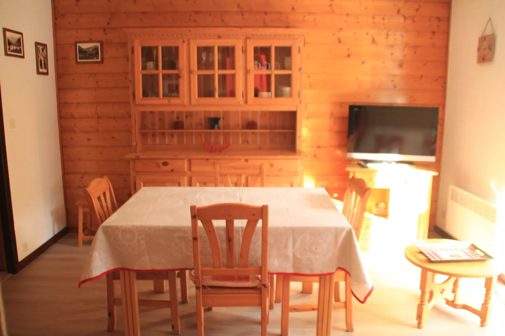 Moulin ML286 MOUNTAIN & TELECABINE 6 pers.-Eetkamer
