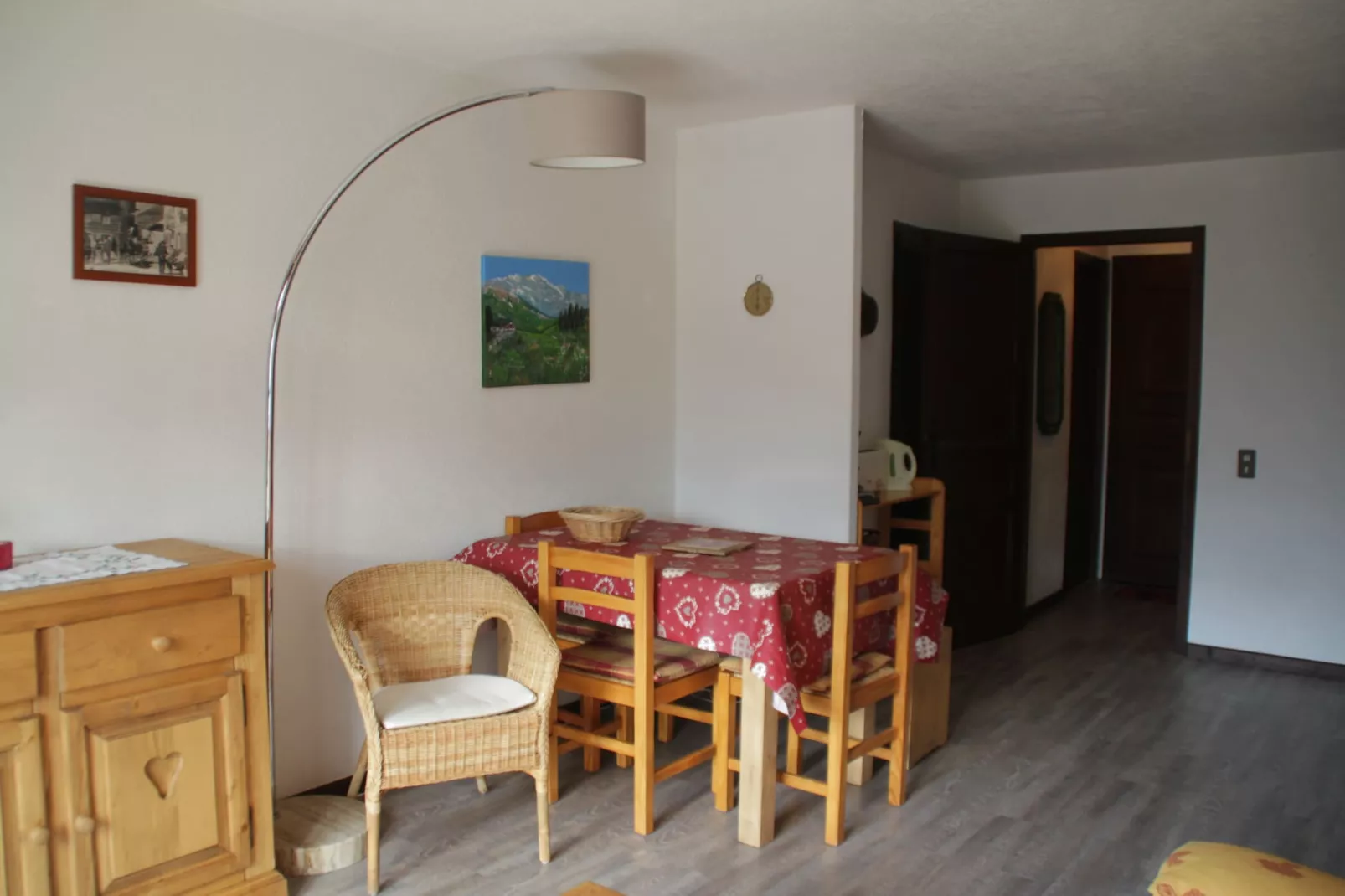 TOVASSIERE TS98 NATURE & VIEW 6 Pers.-Woonkamer