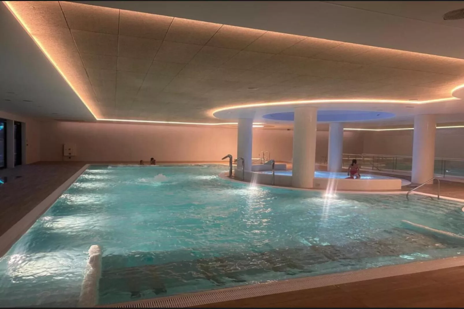 poolofhouse