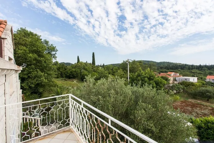 Apartments Villa Maslina - Two Bedroom Apartment with Terrace and Garden View