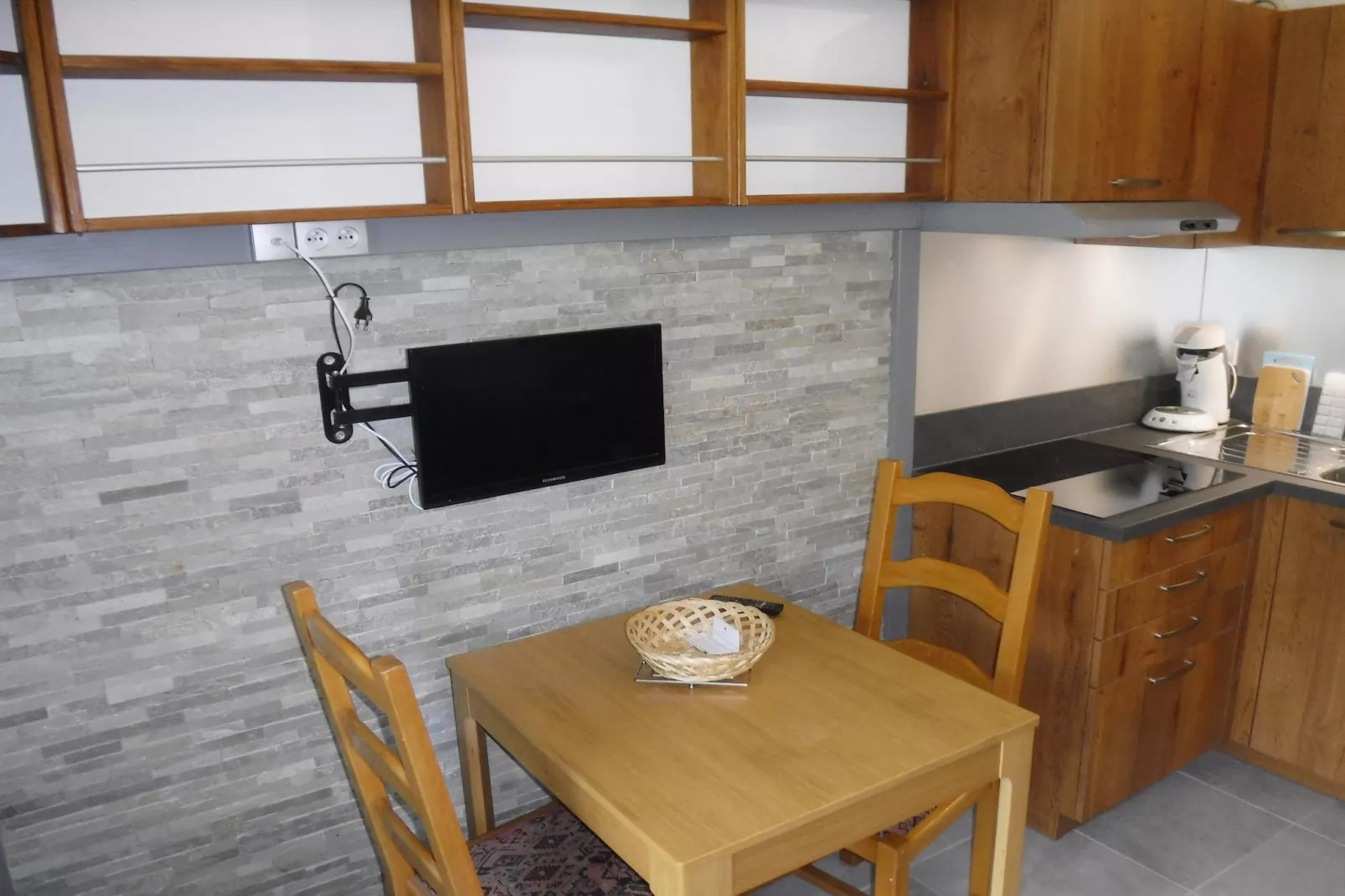Gentianes GNB66 COSY & MOUNTAIN 3 Pers.-Eetkamer