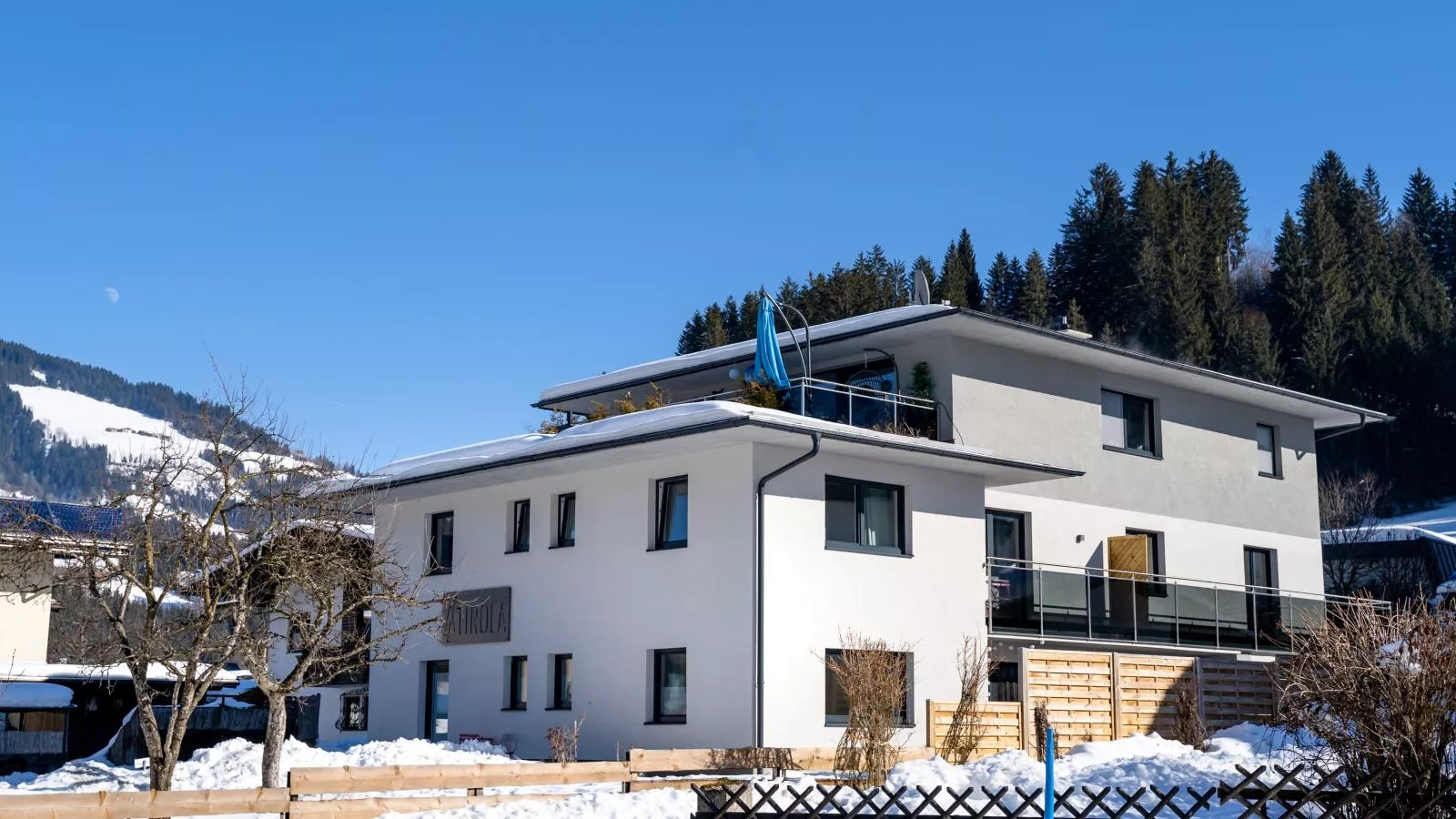 Bei Resi und Lisi-Exterieur winter