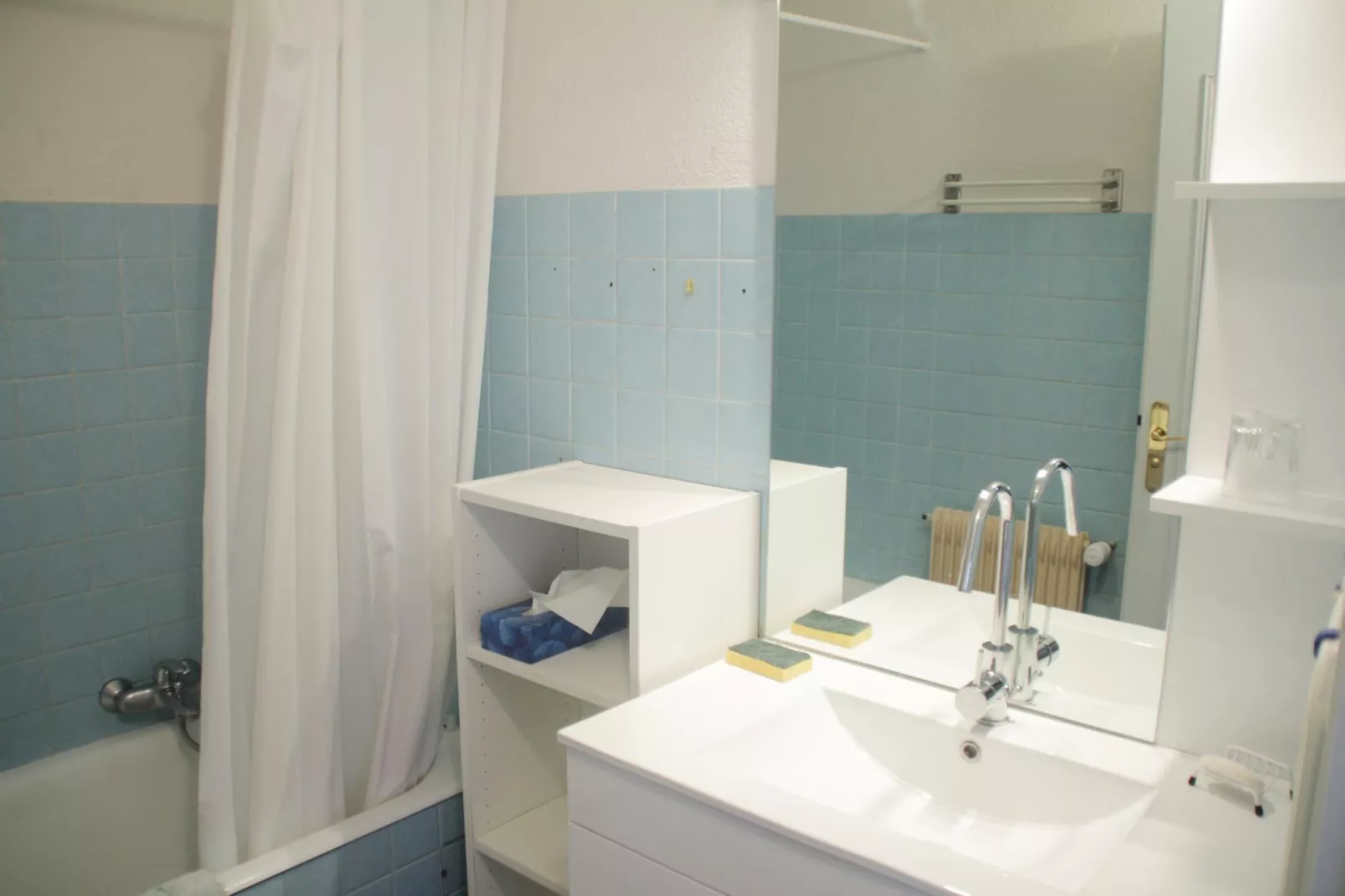 Castel des Neiges CSA4 CENTRE & VIEW  6 Pers.-Badkamer