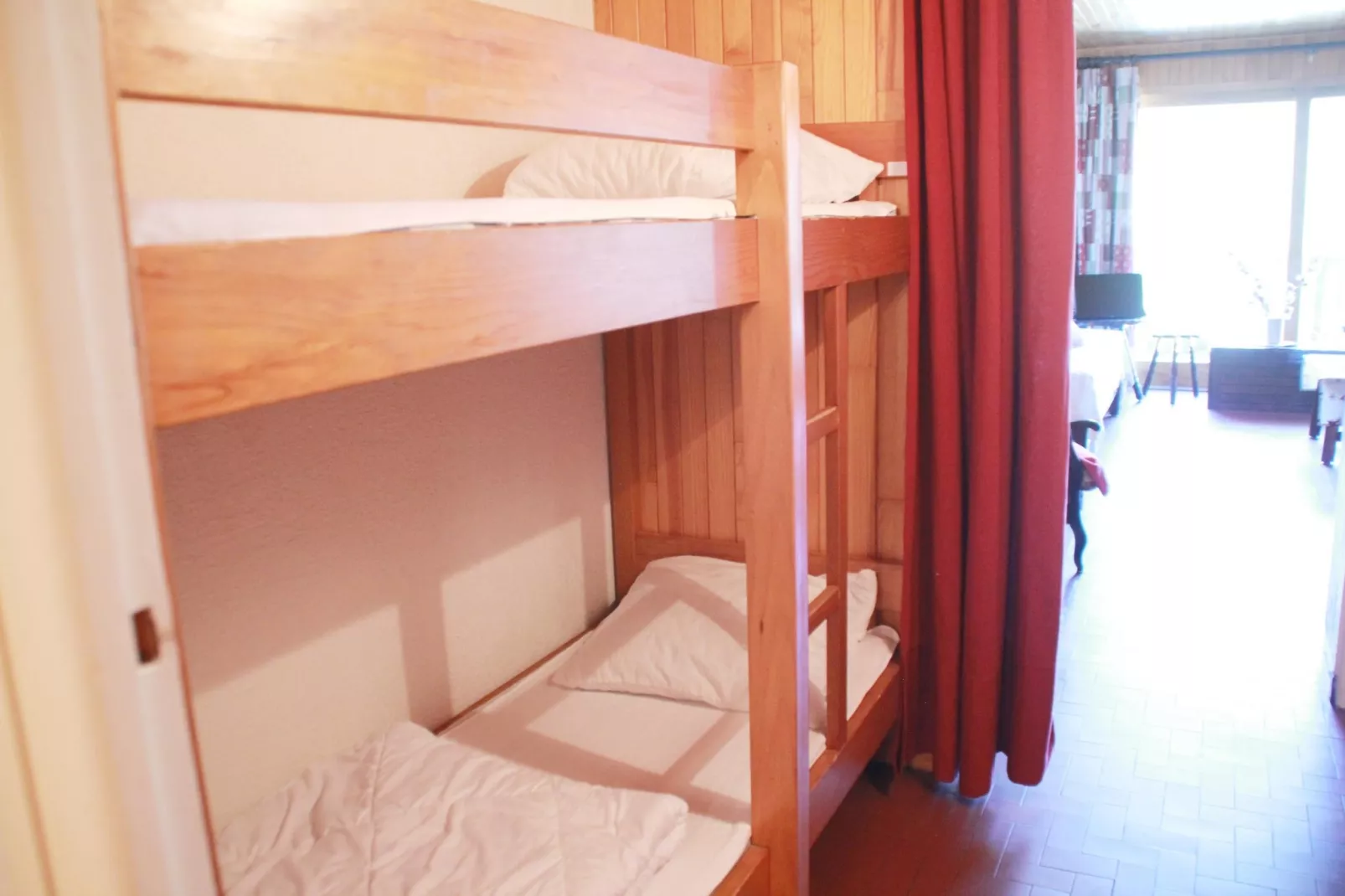 RESIDENCE RSA17 SWIMMING POOL & CENTER 5 pers.-Slaapkamer