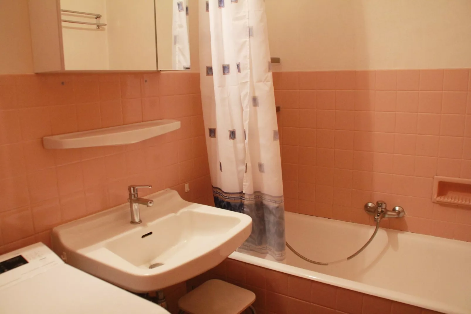 RESIDENCE RSA17 SWIMMING POOL & CENTER 5 pers.-Badkamer