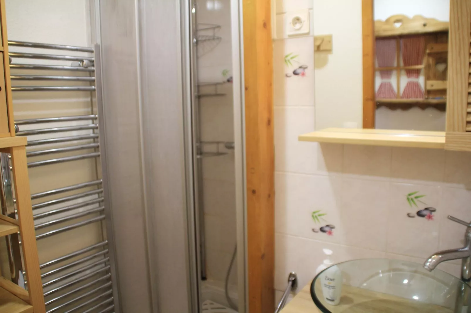 Christina CR12 FAMILY & QUIET 4 Pers.-Badkamer
