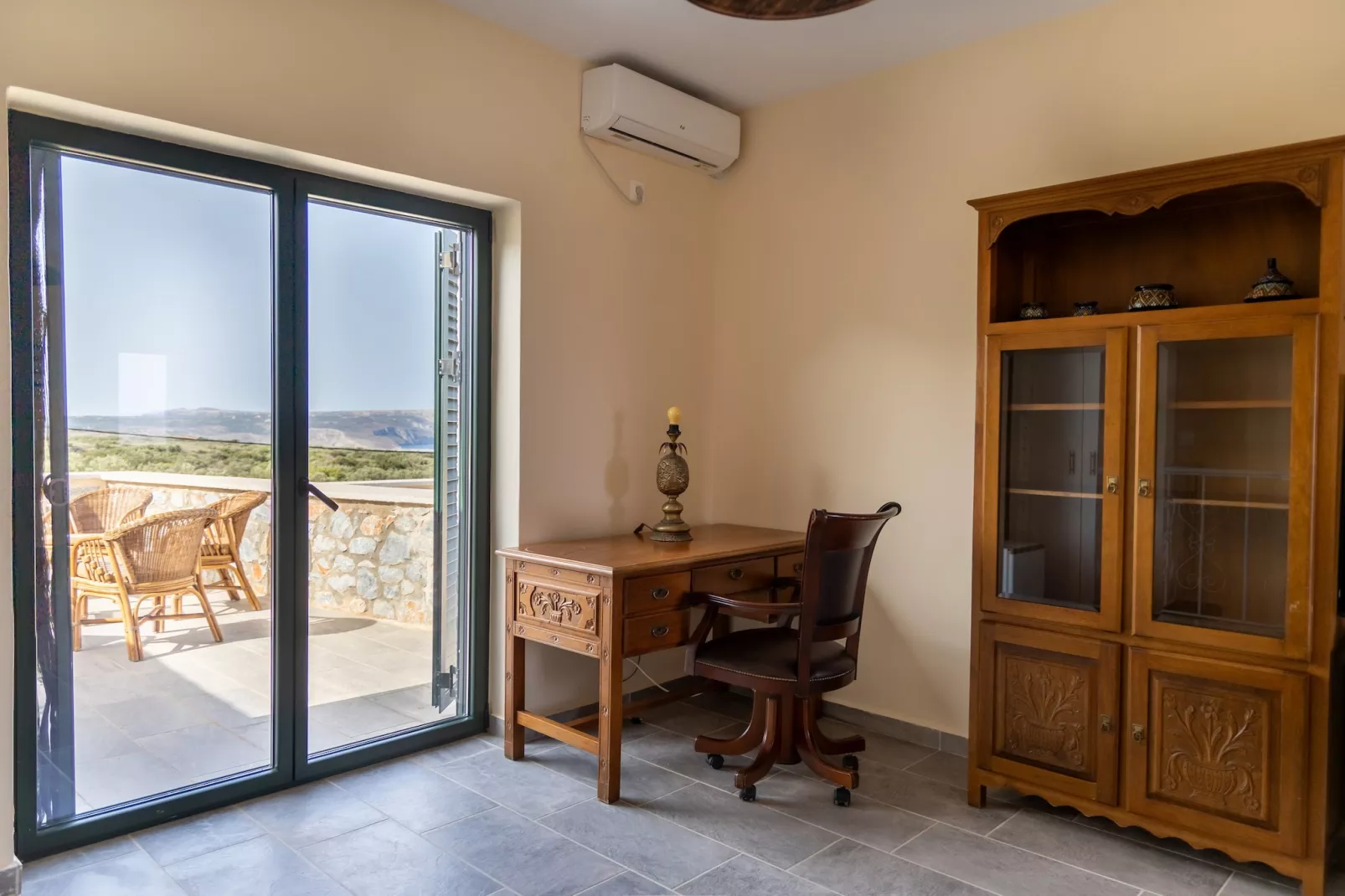 Mani Tsopakas Residences - Artsi Maisonette-Woonkamer