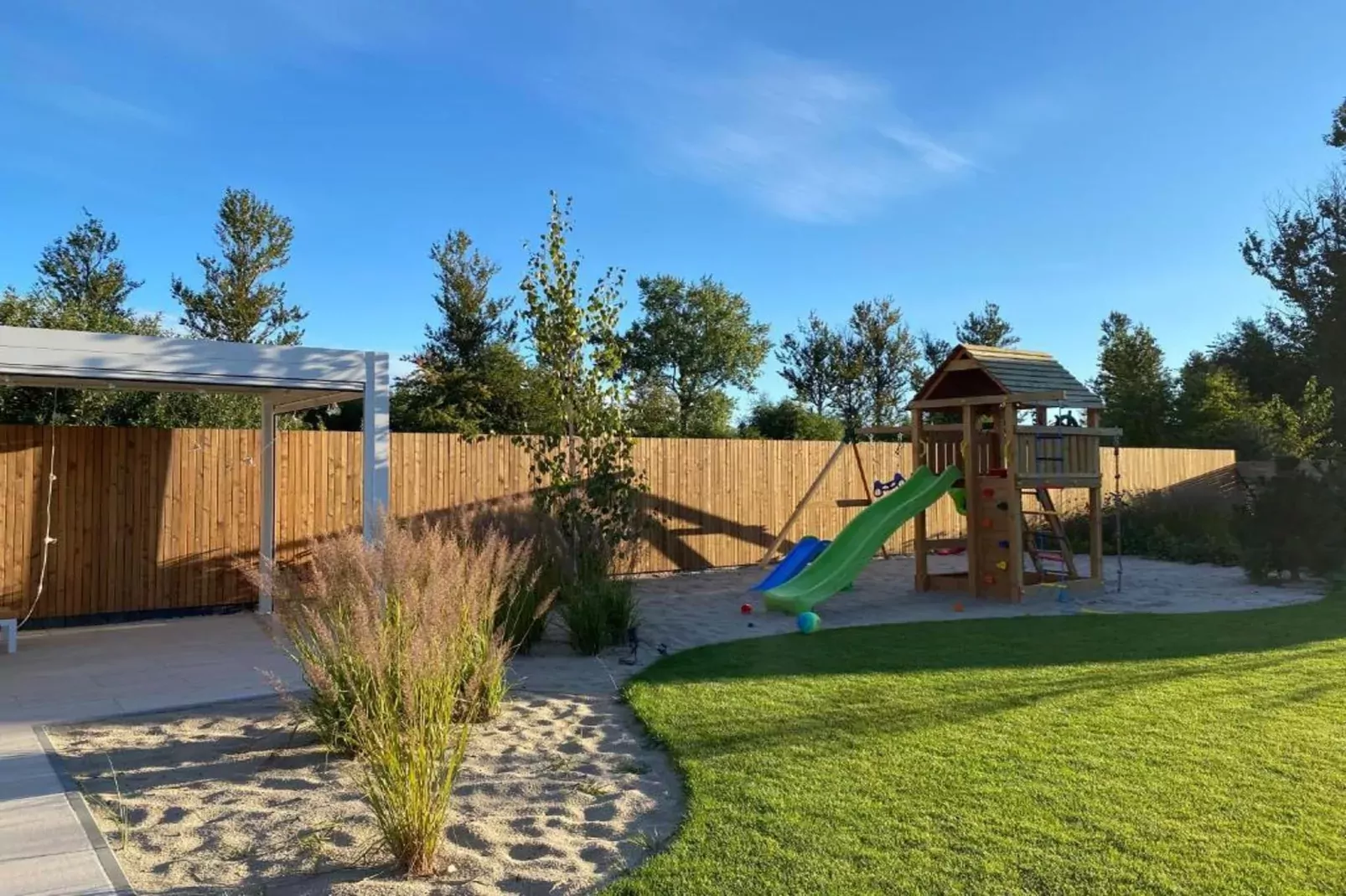 Apartament sobota-sobota dla max 6 osób Grzybowo-Tuinen zomer