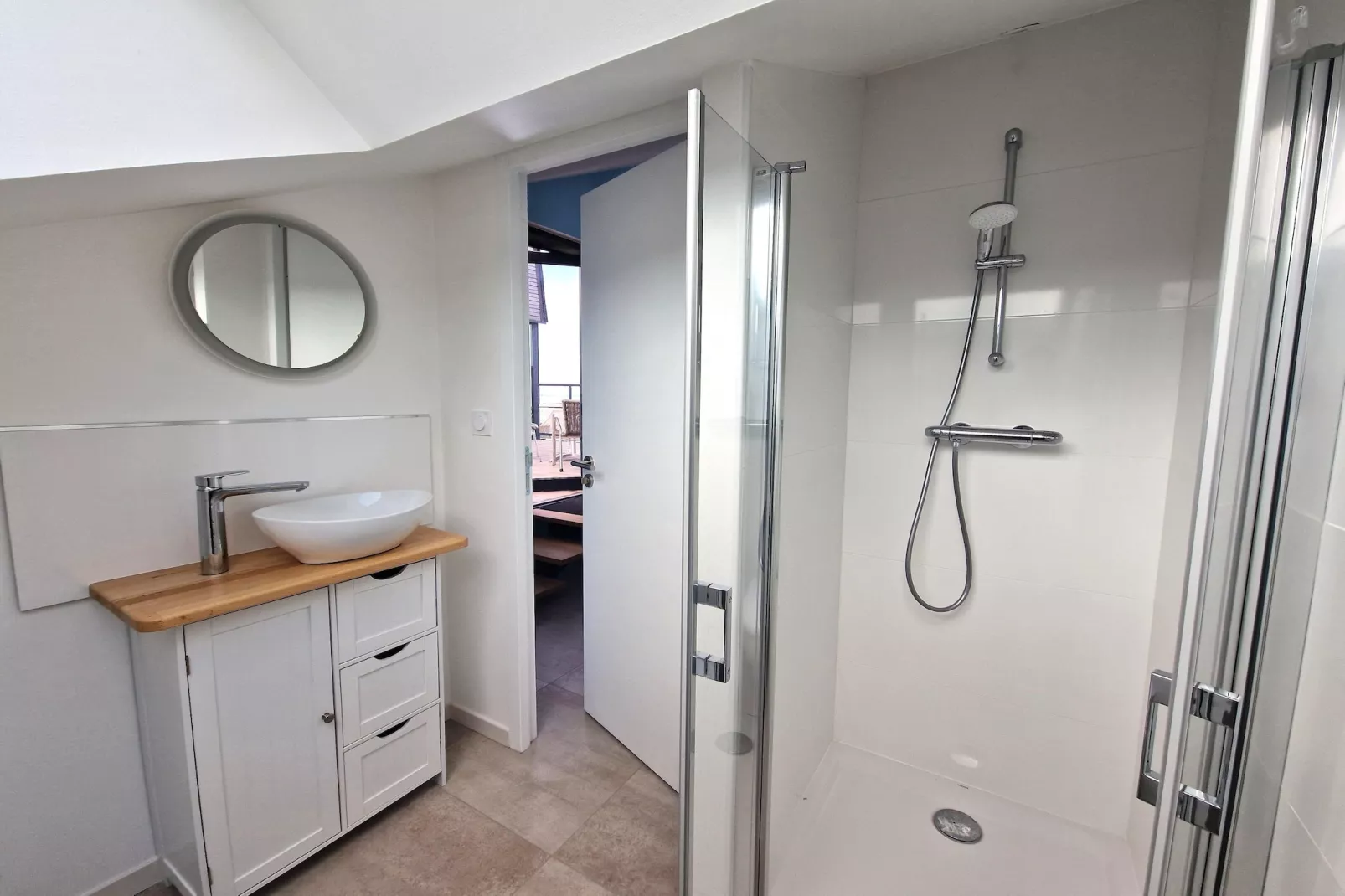 Studio haut Locquirec-Badkamer