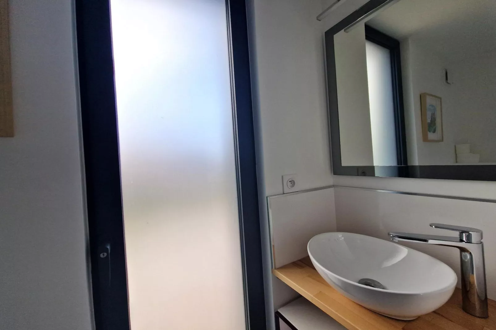 Studio bas Locquirec-Badkamer