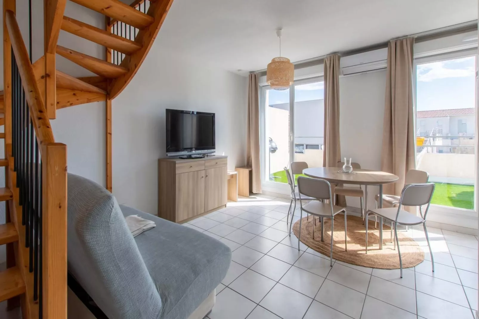 CAP CAMARGUE F N°123 - 3P7-Woonkamer