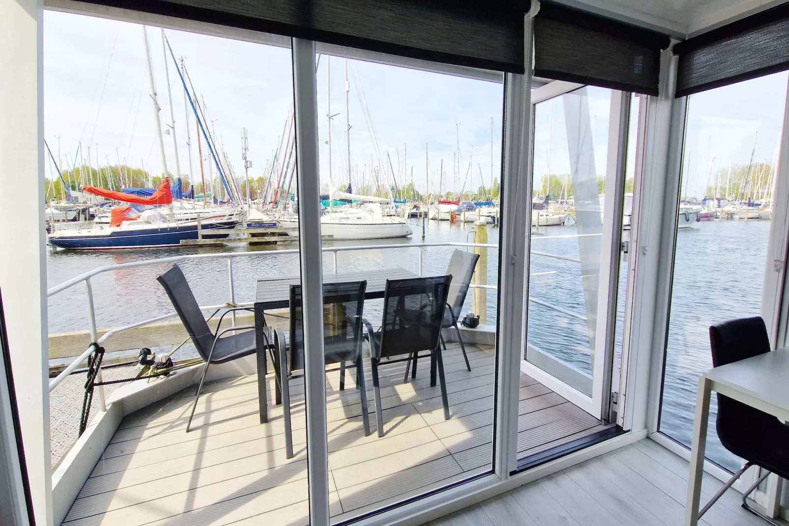 Havenlodges Naarden 1-Terrasbalkon