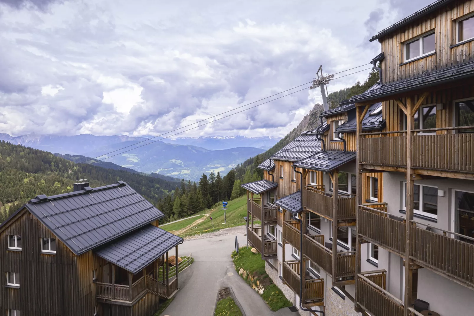 Almresort Gartnerkofel 5-Buitenkant zomer