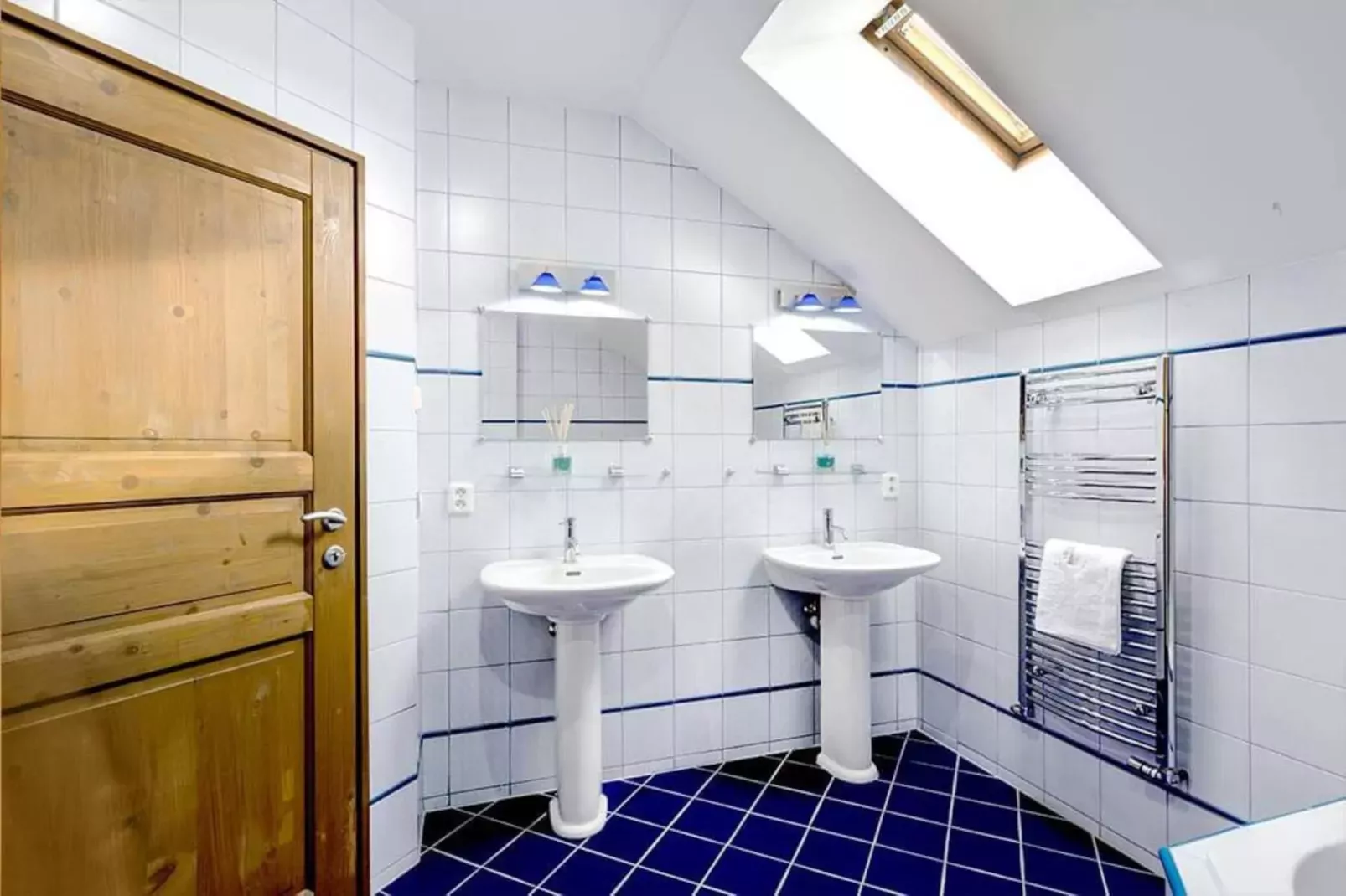 Harrachov LHJE263-Badkamer
