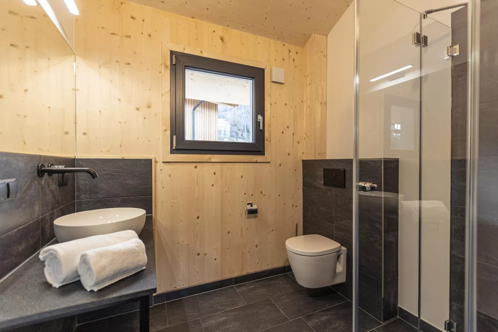 Alpenchalet Biberwier 1-Badkamer