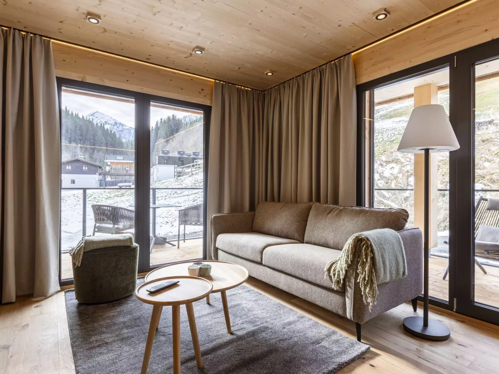 Premium Suite mit 2 SZ & Mini-Spa-Binnen