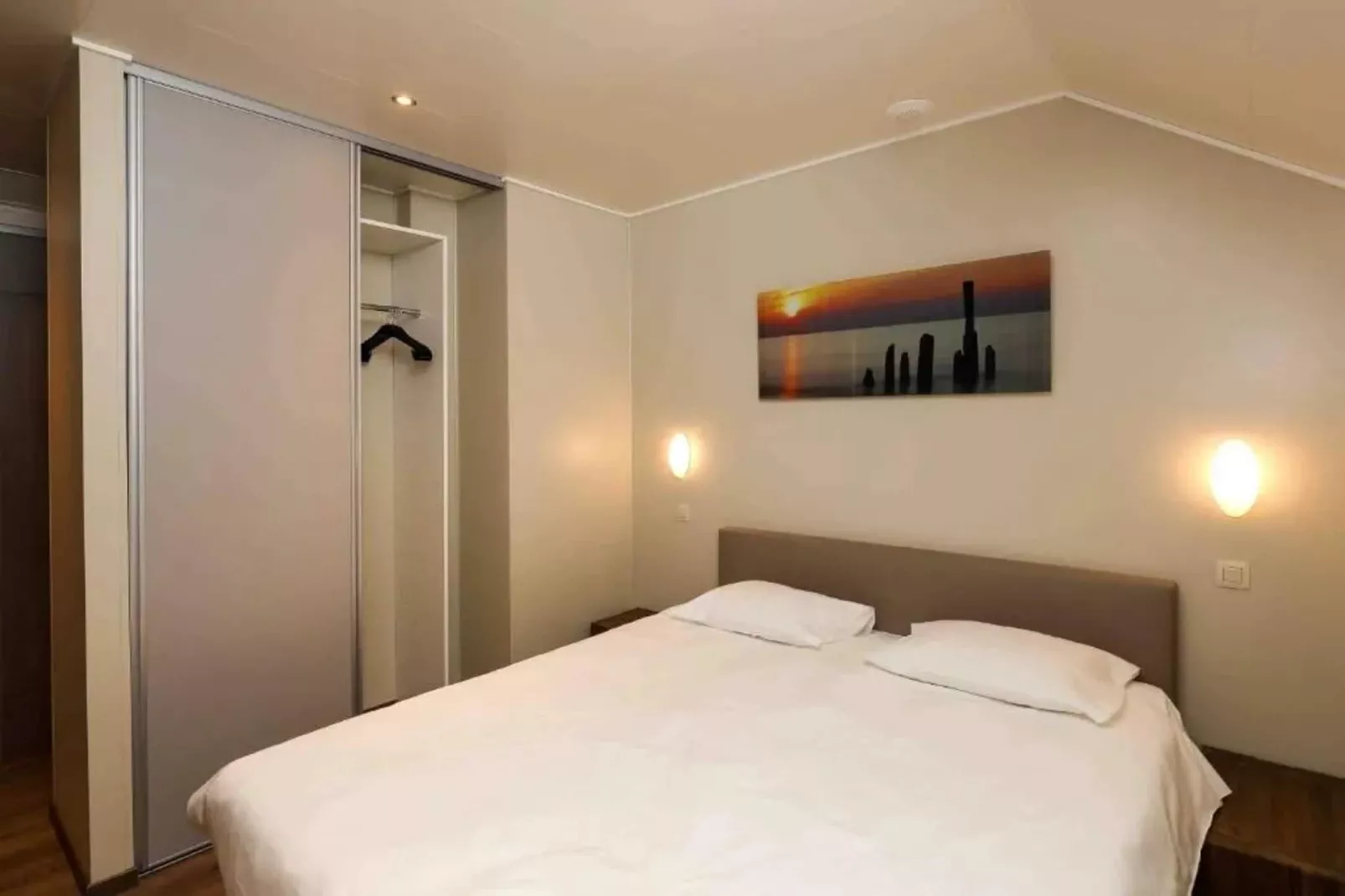 6 persons - 3 children's rooms 100m²-Slaapkamer