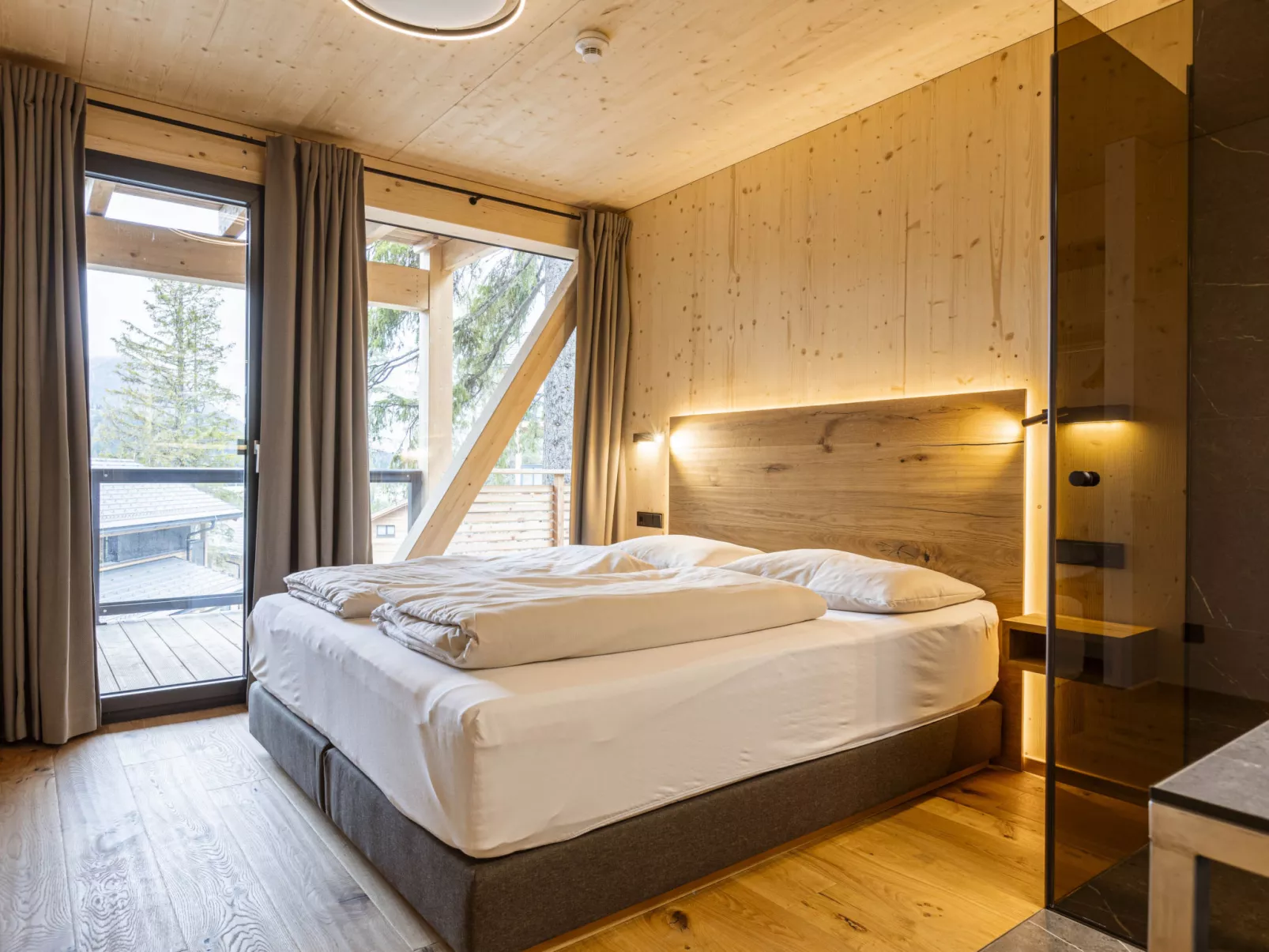 Superior #10 mit Sauna & Hot Tub-Binnen