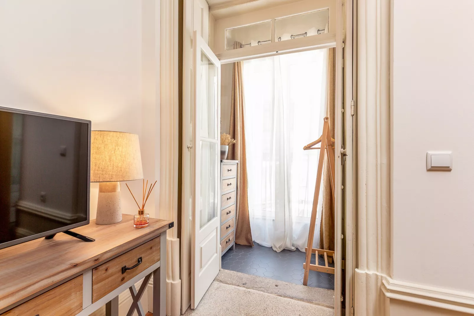YOUROPO - Stories  1T-Woonkamer