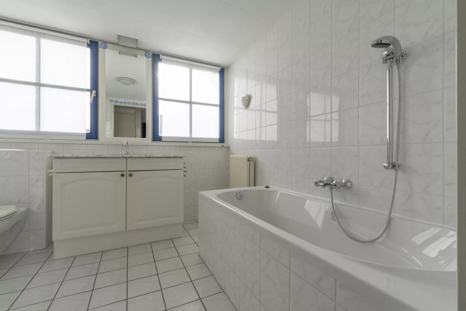 De Buitenplaats 100-Badkamer