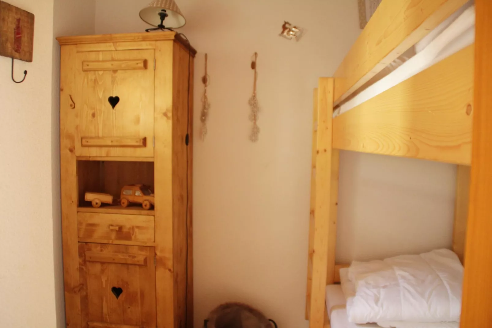 Forsythia FA18 FAMILY 1& NATURE 4 Pers.-Slaapkamer