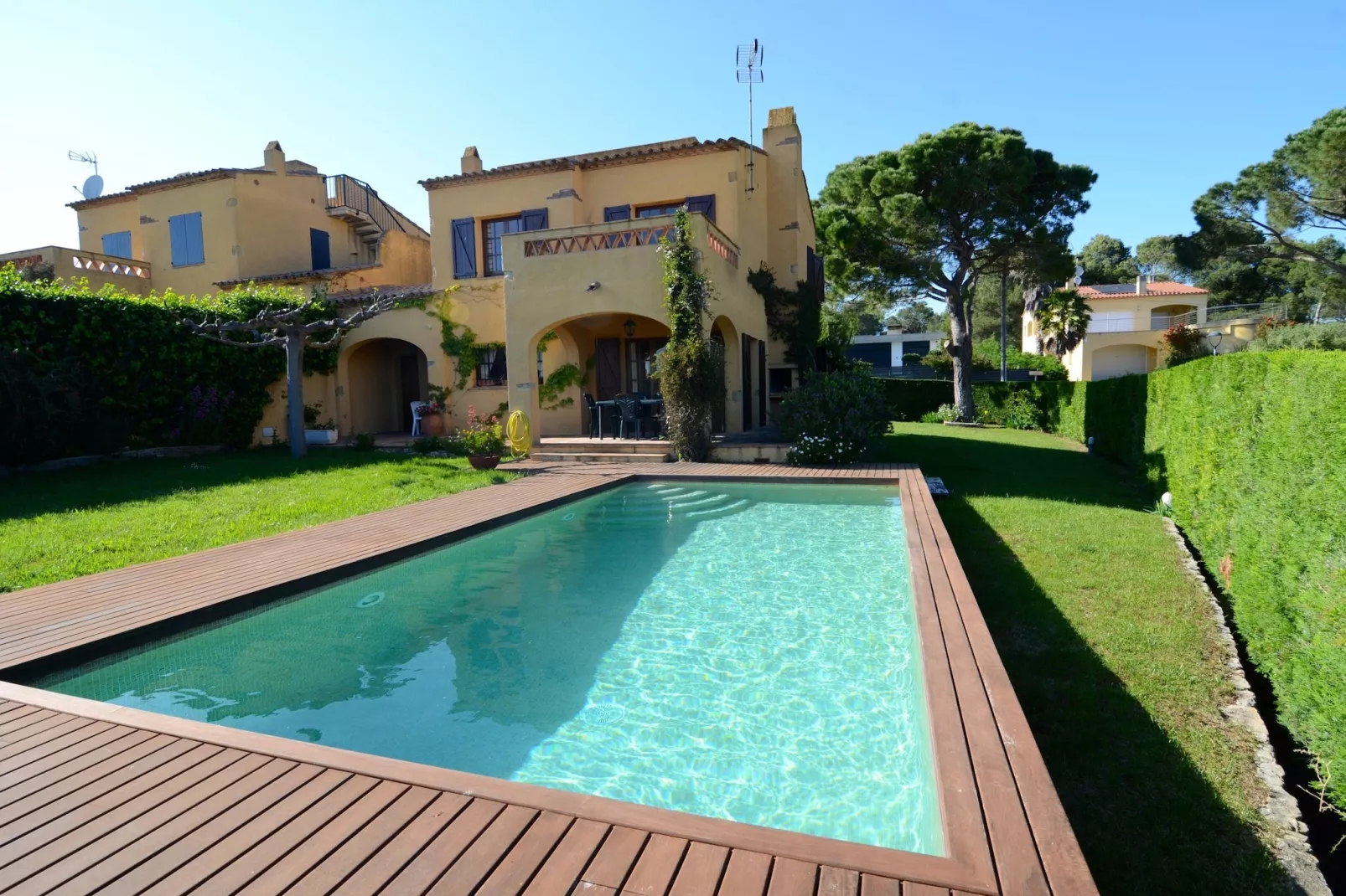 poolofhouse
