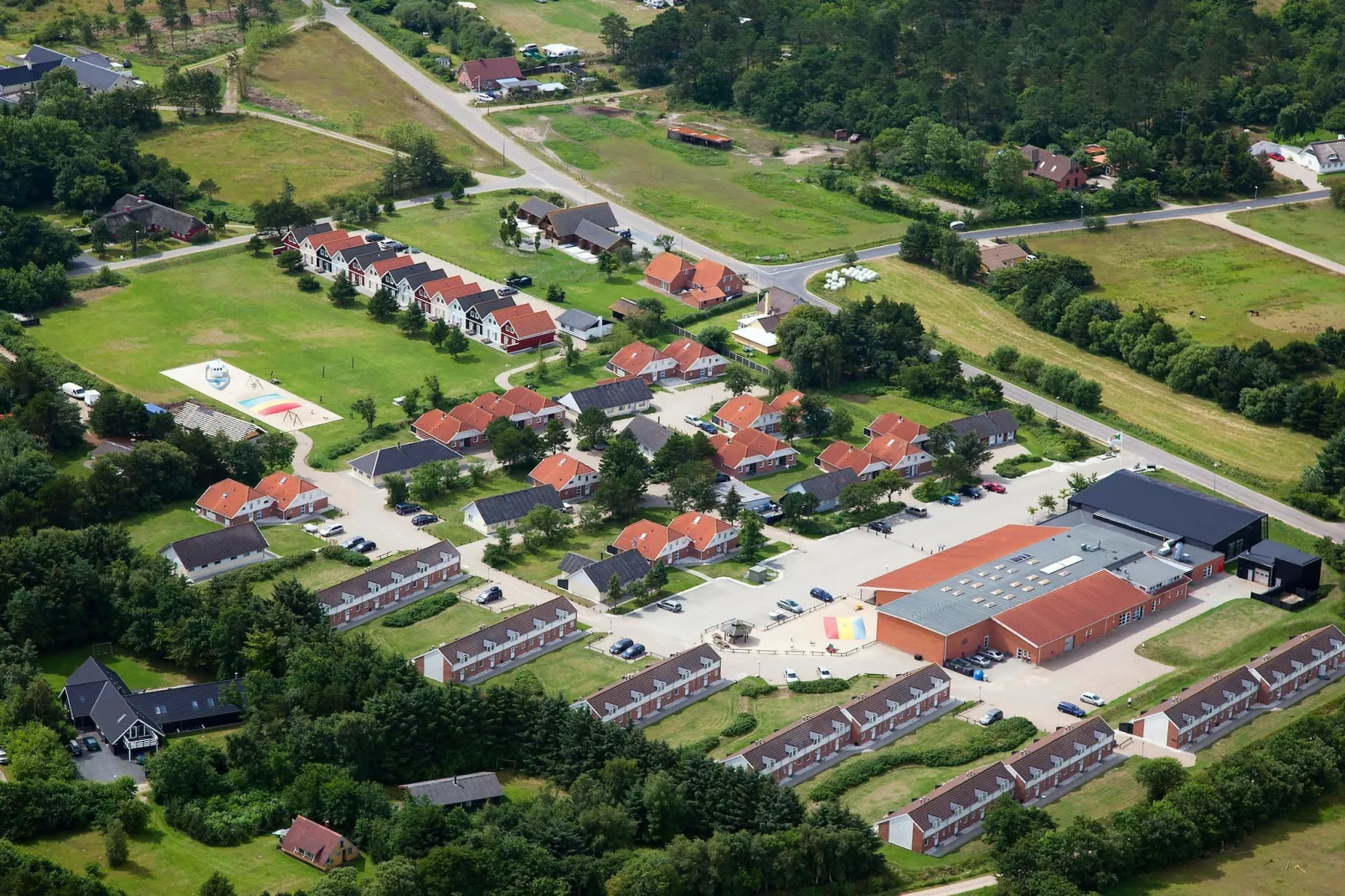 2 persoons vakantie huis op een vakantie park in Blåvand-Buitenlucht