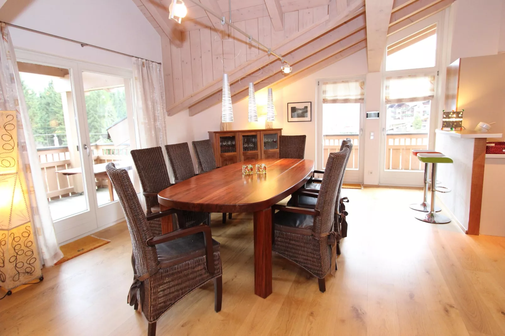 Penthouse an der Piste-Eetkamer