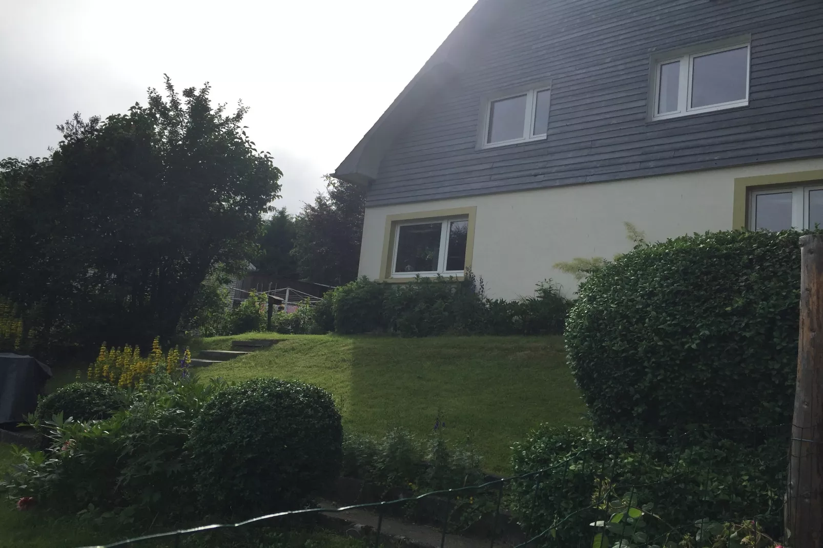 Au bout de l'Ardenne-Buitenkant zomer
