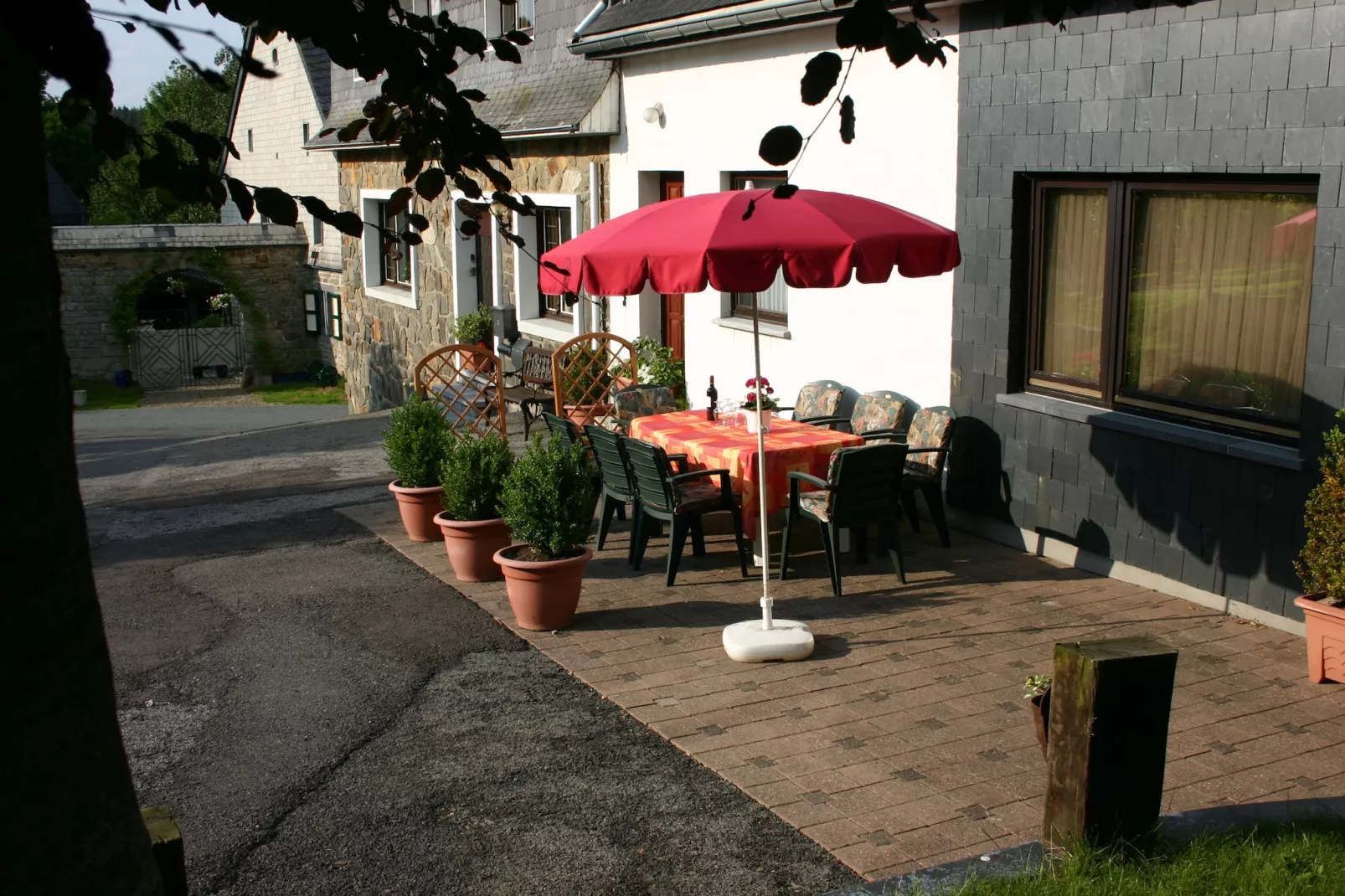 Am Brunnen-Buitenkant zomer