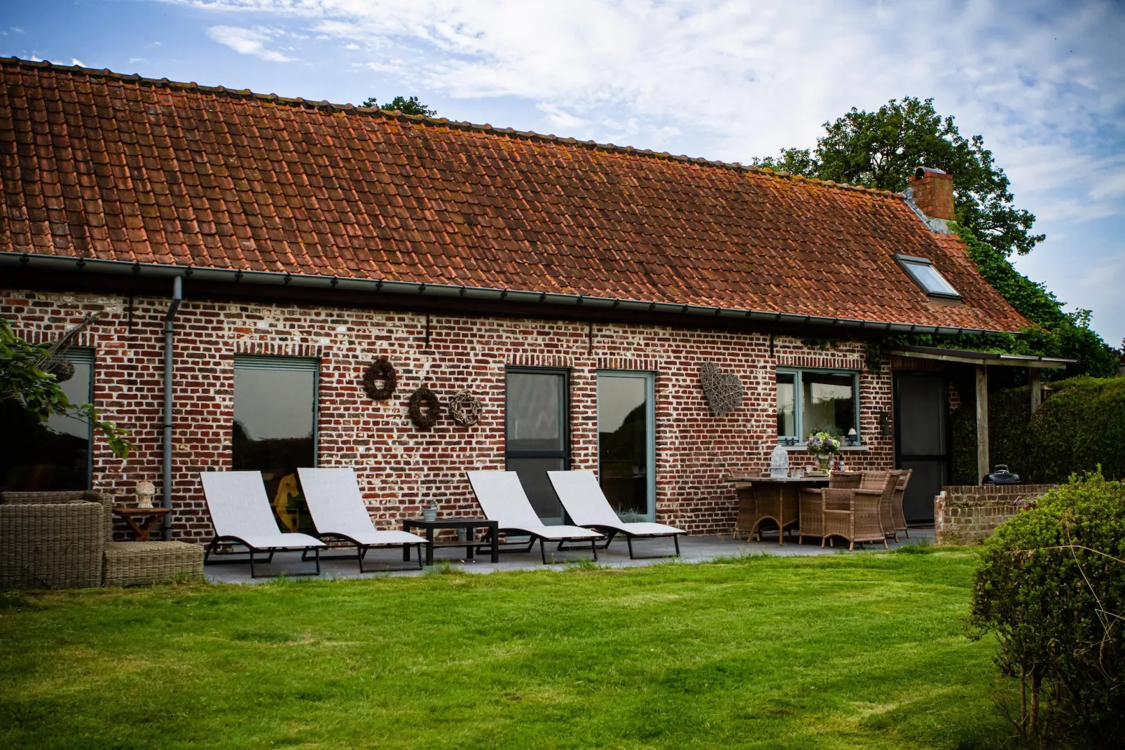 Casteeldoorn-Buitenkant zomer