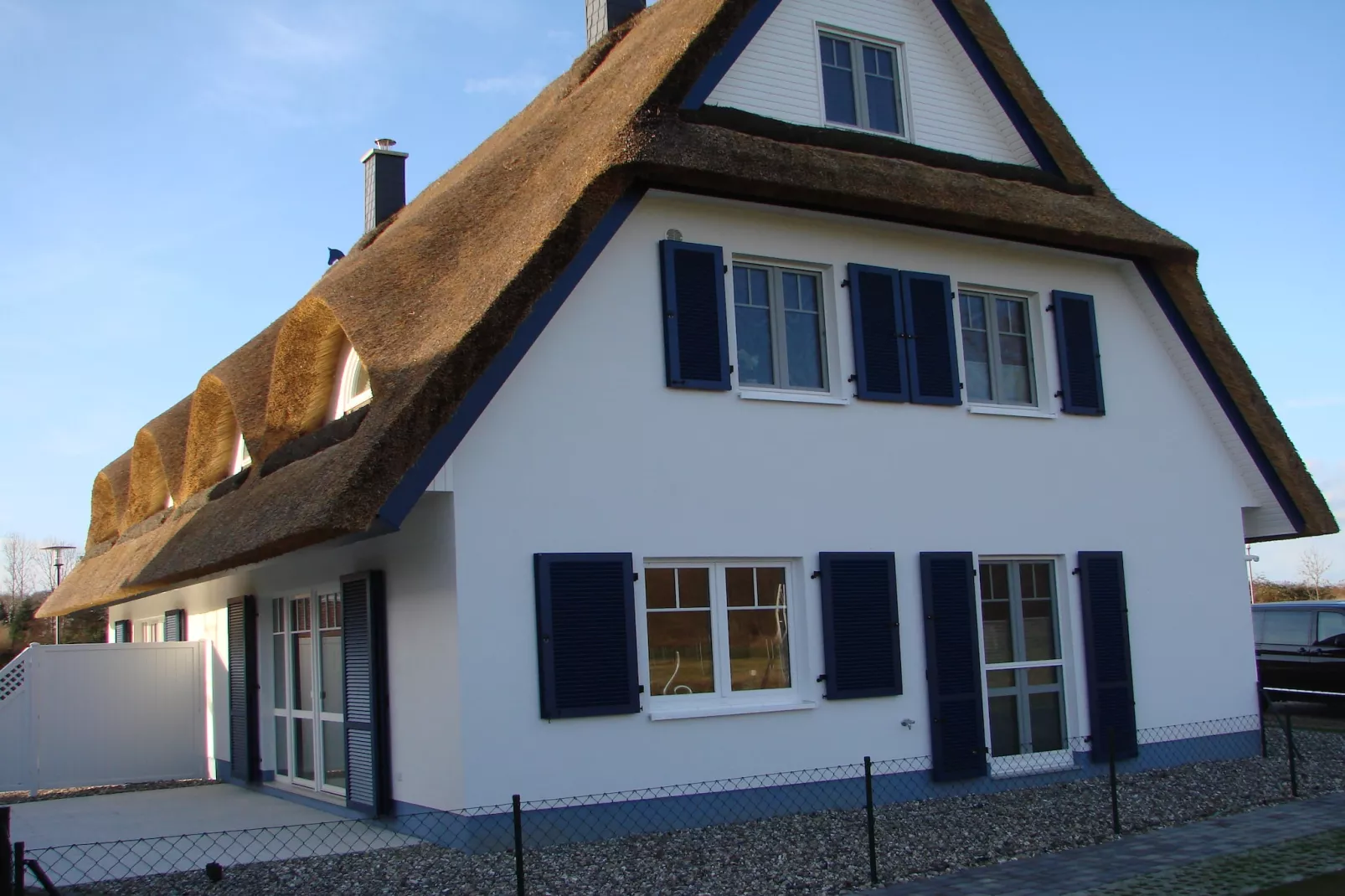 Ein Küstentraum für Familien - 4 Schlafzimmer Kamin-Buitenkant zomer