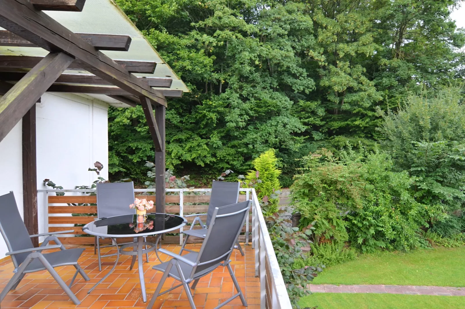 Im Weserbergland-Terrasbalkon