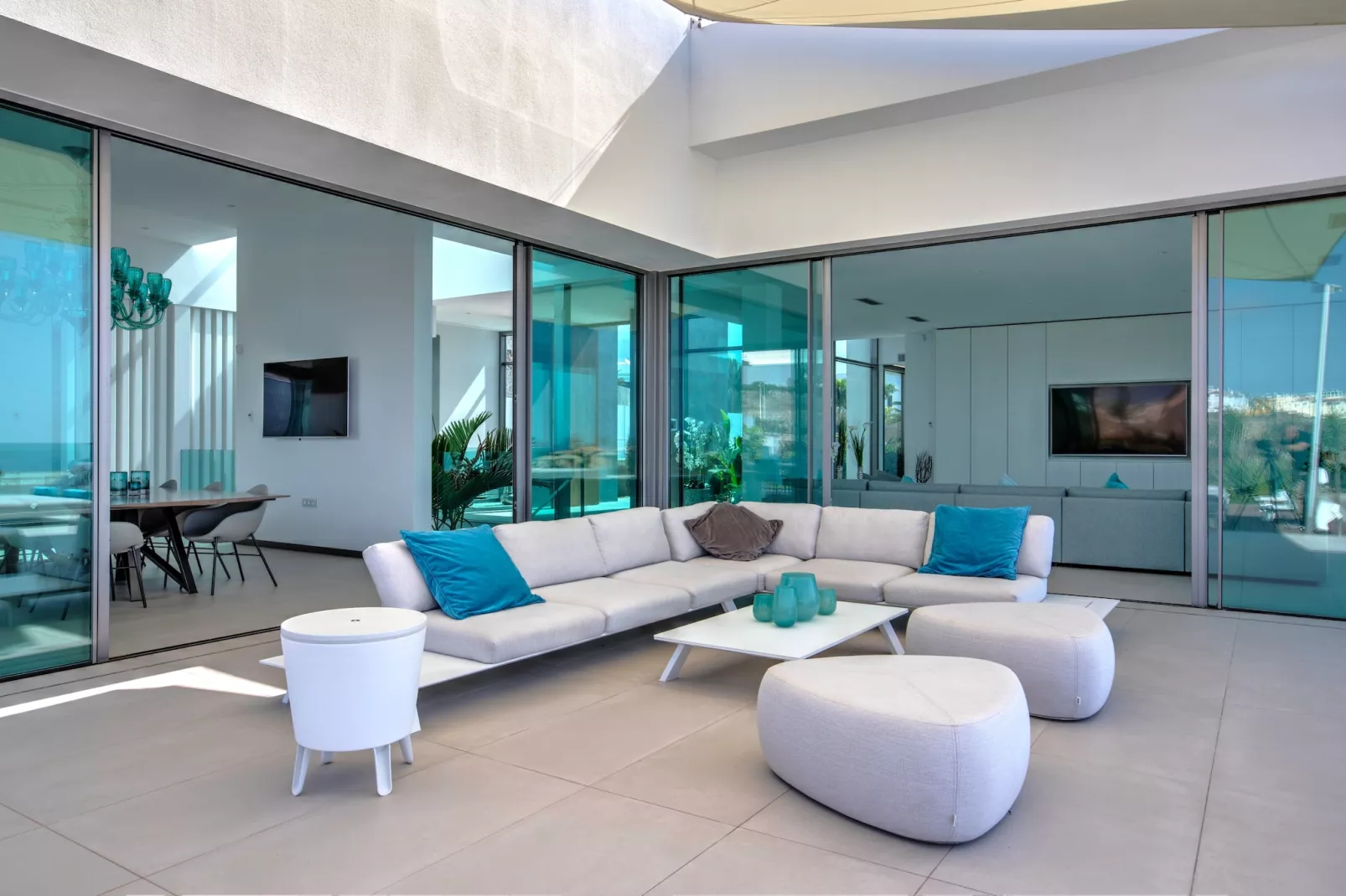 Villa Christal-Terrasbalkon