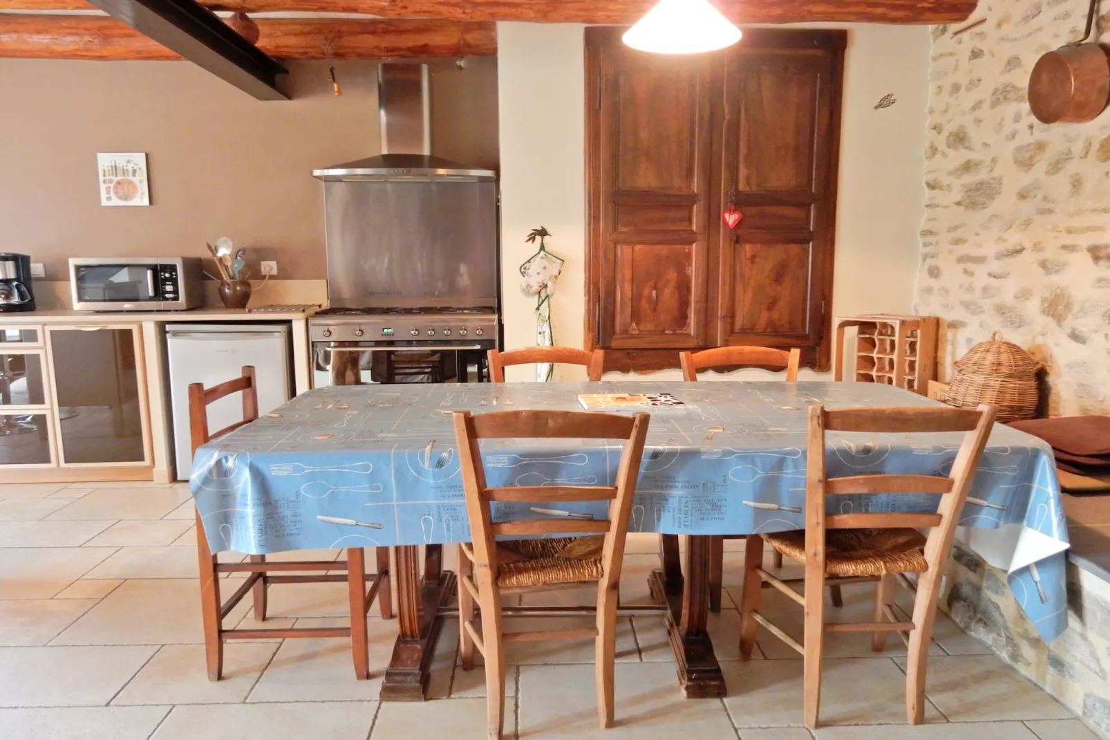Maison à la campagne-Eetkamer